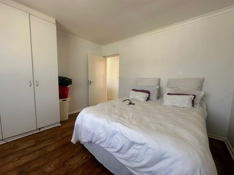 2 Bedroom Property for Sale in Sir Lowrys Pass Village Western Cape